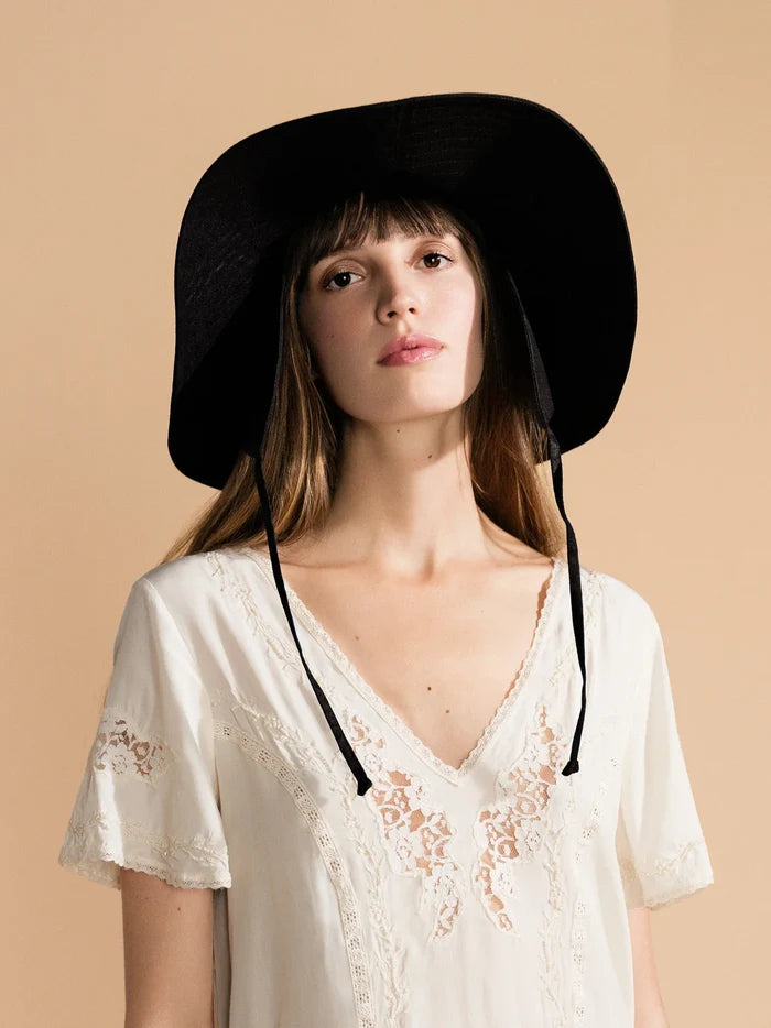 Black Noona Sun Hat