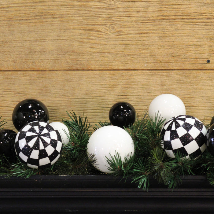 Black & White Check Ball Garland, 10'