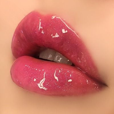 Candy A High Gloss Plumping Lip with SPF - SHEGLITTARYCandy A High Gloss Plumping Lip with SPFSHEGLITTARY