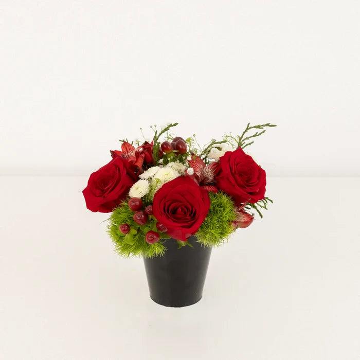 Christmas Decorative Flower Centerpieces Apron - Image
