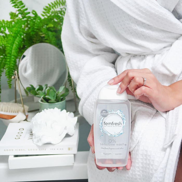 Femfresh 0% Sensitive Intimate Wash 250ML (T)