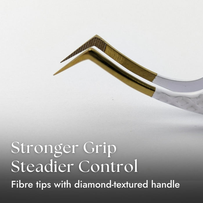 Angled Boot Fibre Tip Lash Tweezers - Close Up Detail
