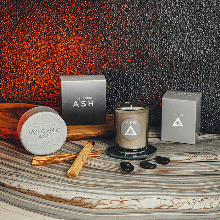 Halló Iceland Volcanic Ash Candle