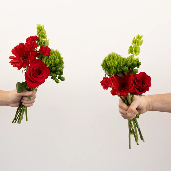 Merry And Bright Bouquet Bar Flower Kit Vase - Image