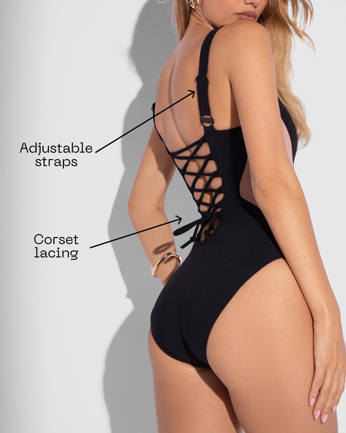 Details graphic of Squarey - Contour Black/Rose/White highlighting back corset lacing