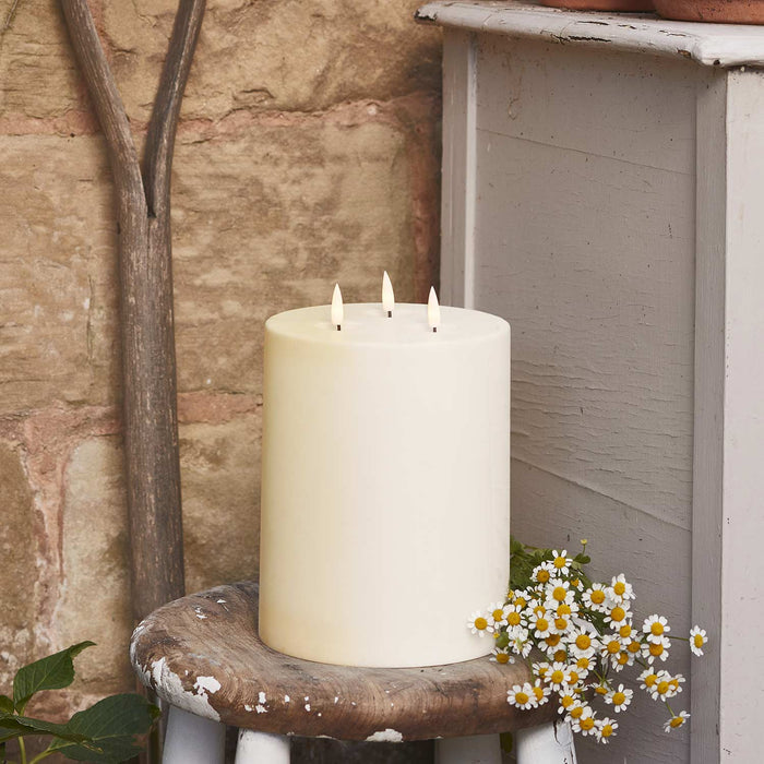 TruGlow® 3 Wick Waterproof Outdoor Candle 20cm With Remote Control