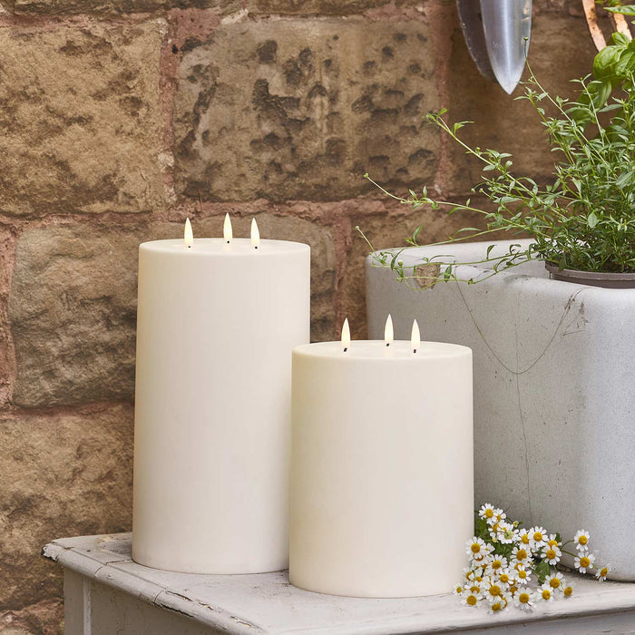 TruGlow® 3 Wick Waterproof Outdoor Candle 20cm With Remote Control